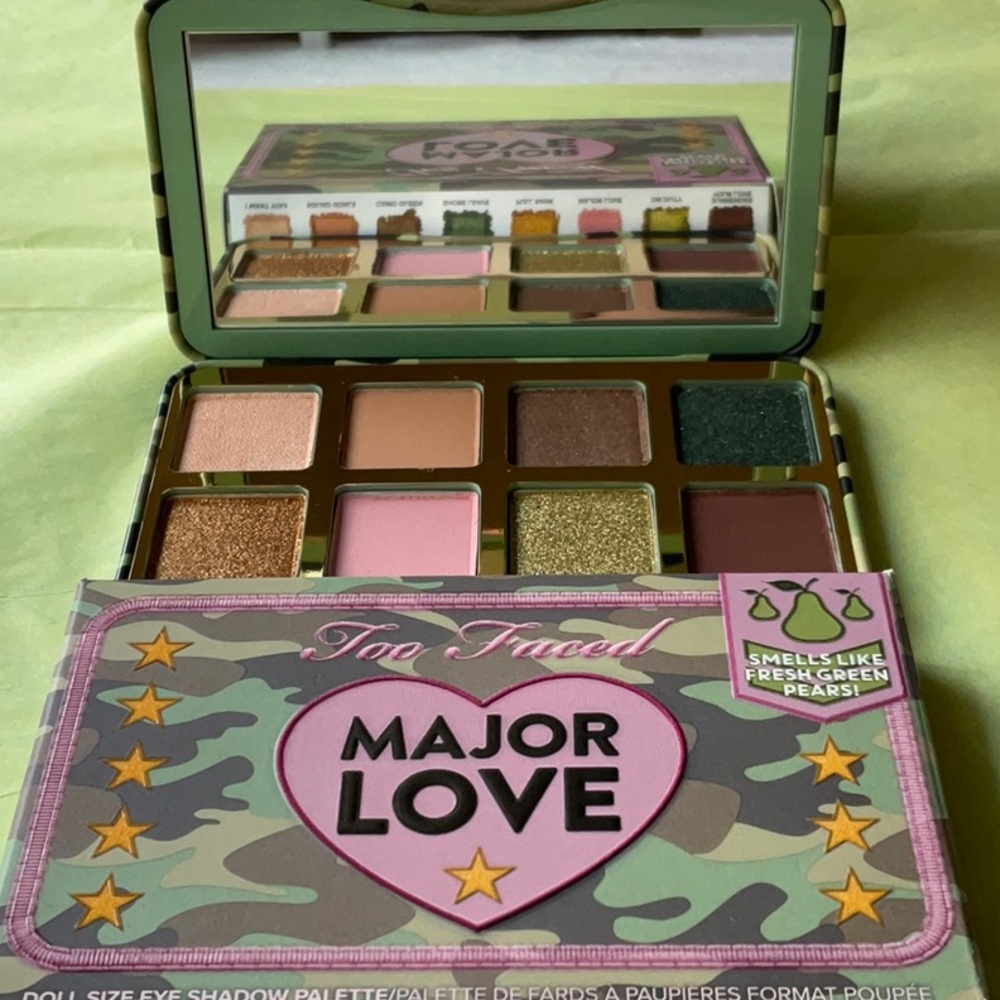 ⭐️ TOO FACED EYESHADOW PALLET ⭐️